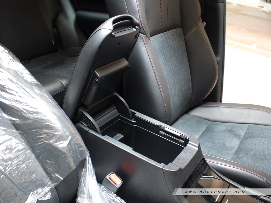 https://i.i-sgcm.com/new_cars/cars/11474/11474_g121
