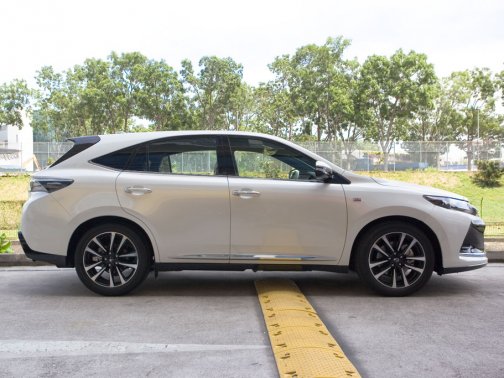 New Toyota Harrier Photos Photo Gallery Sgcarmart