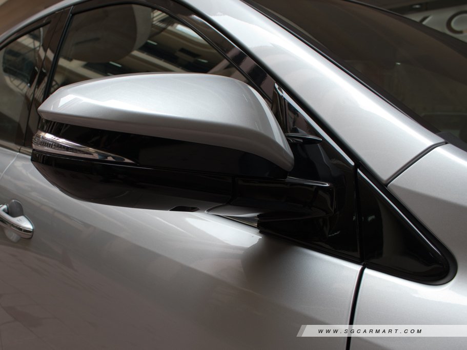 https://i.i-sgcm.com/new_cars/cars/11474/11474_g95