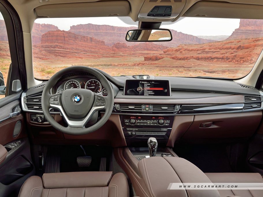 https://i.i-sgcm.com/new_cars/cars/11481/11481_g11