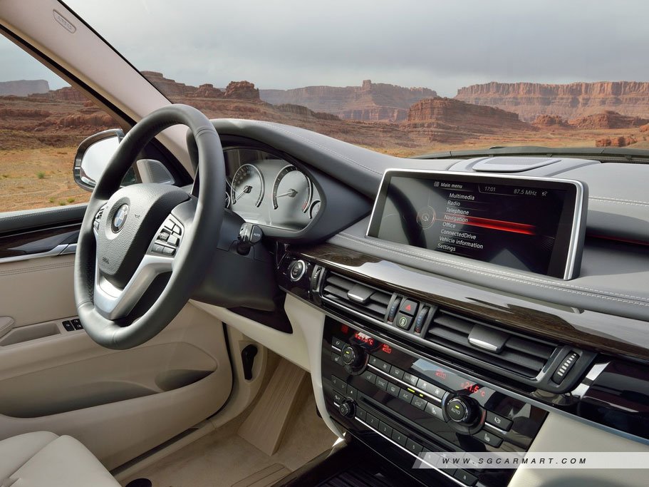 https://i.i-sgcm.com/new_cars/cars/11481/11481_g12