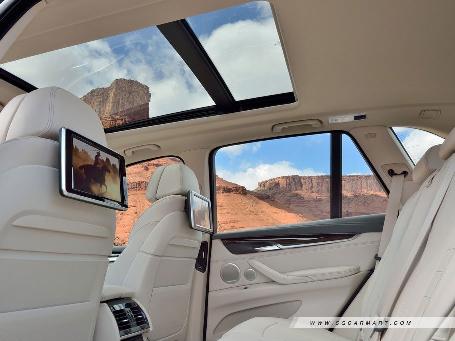 https://i.i-sgcm.com/new_cars/cars/11481/11481_g17