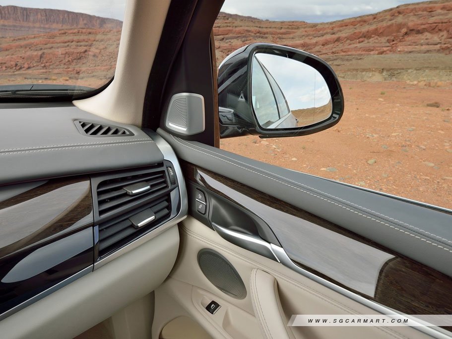 https://i.i-sgcm.com/new_cars/cars/11481/11481_g18