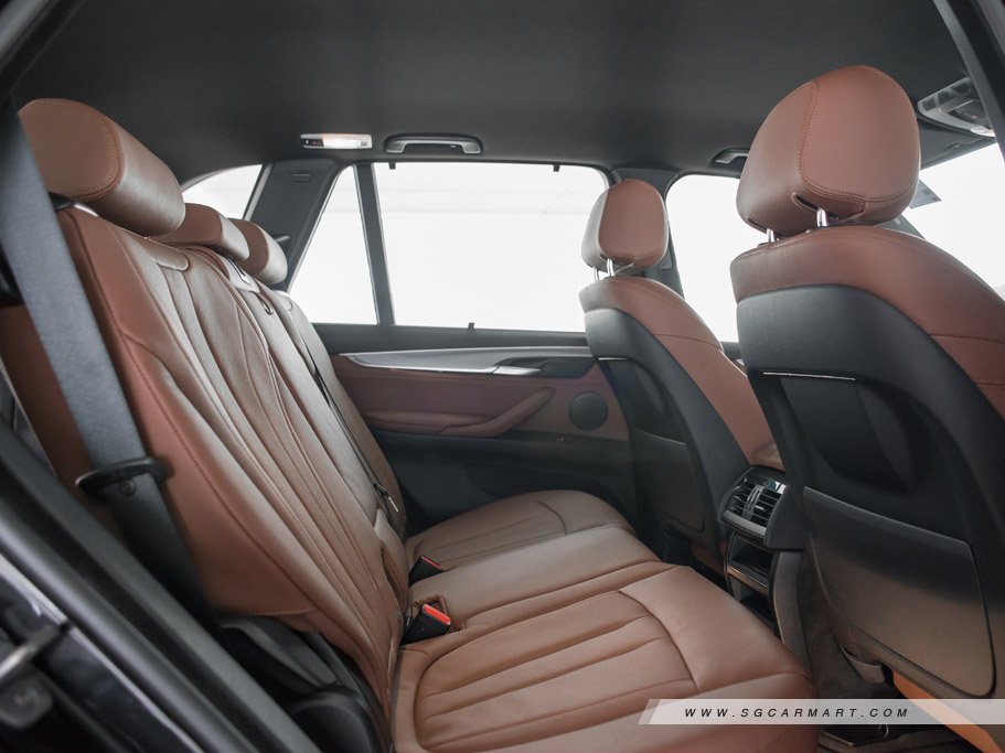https://i.i-sgcm.com/new_cars/cars/11481/11481_g33