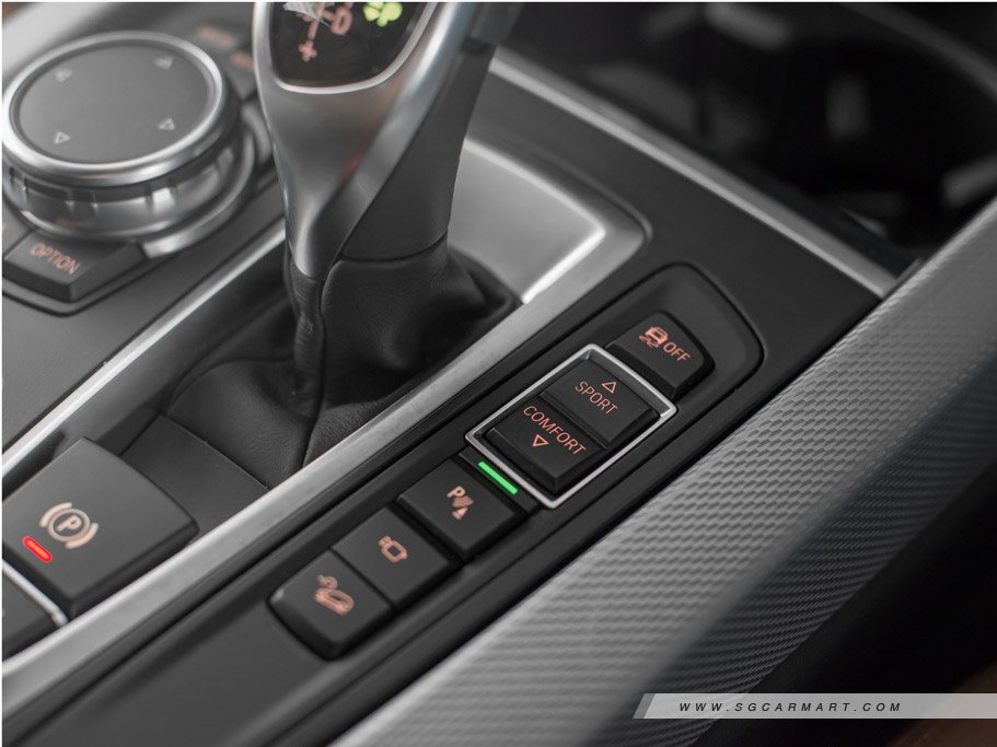 https://i.i-sgcm.com/new_cars/cars/11481/11481_g42