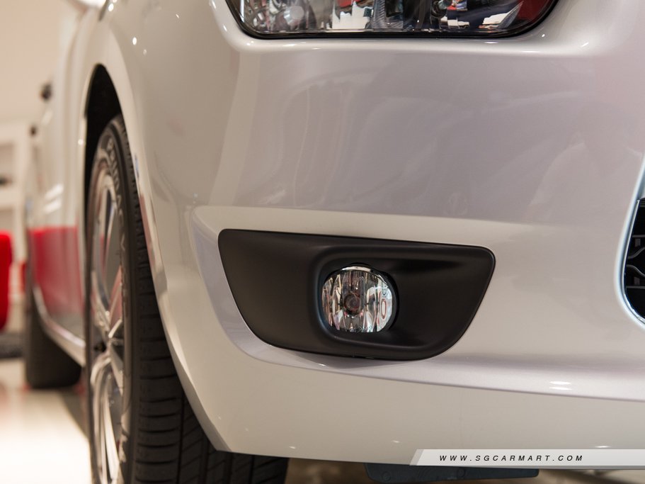 https://i.i-sgcm.com/new_cars/cars/11484/11484_g19