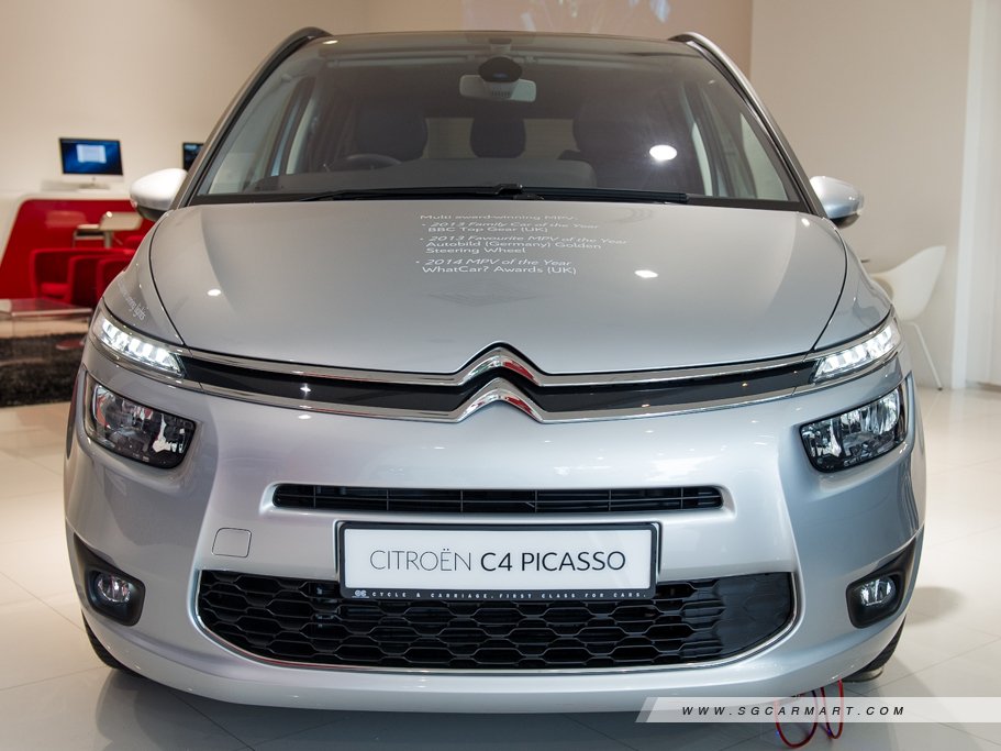 Citroen Grand C4 Picasso (2014) - pictures, information & specs