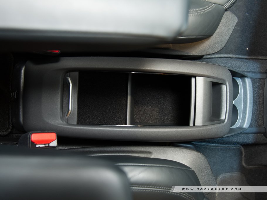 https://i.i-sgcm.com/new_cars/cars/11484/11484_g40
