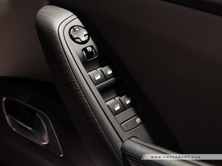 https://i.i-sgcm.com/new_cars/cars/11484/11484_g41