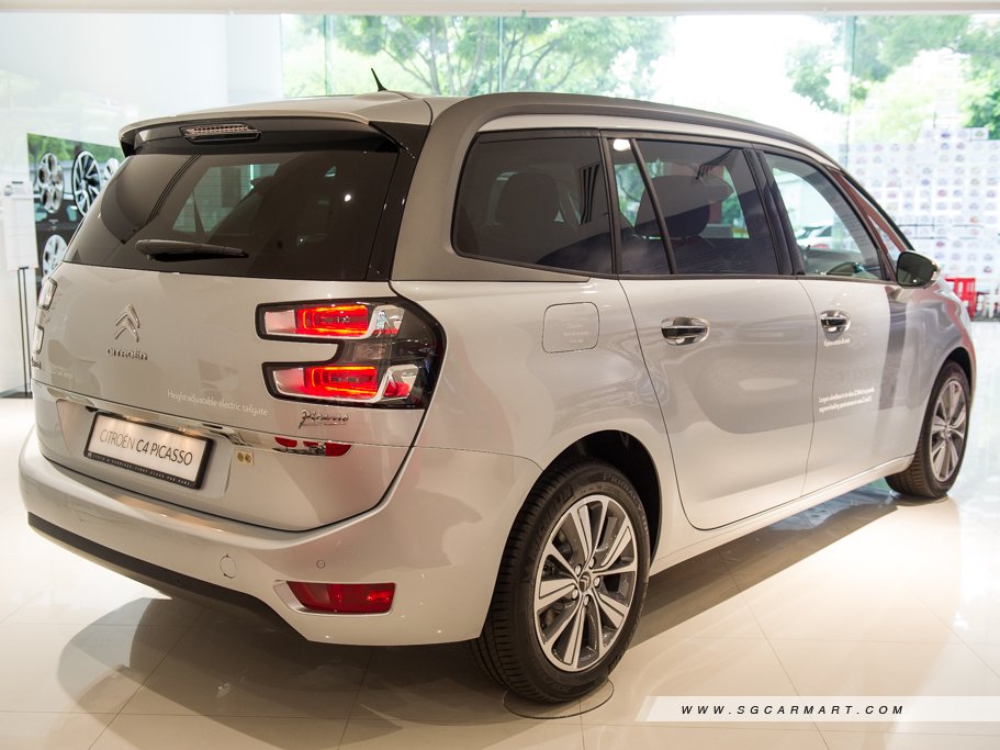 https://i.i-sgcm.com/new_cars/cars/11484/11484_g4