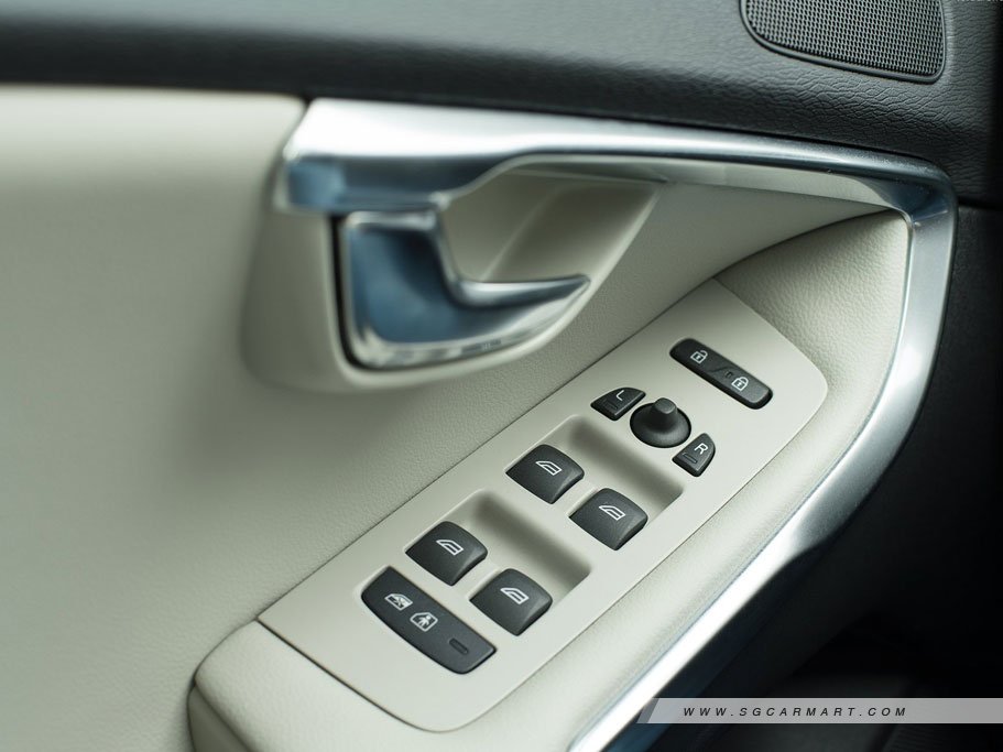https://i.i-sgcm.com/new_cars/cars/11486/11486_g10