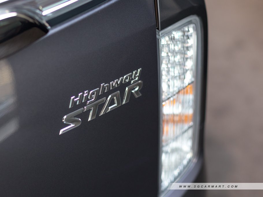 https://i.i-sgcm.com/new_cars/cars/11487/11487_g13