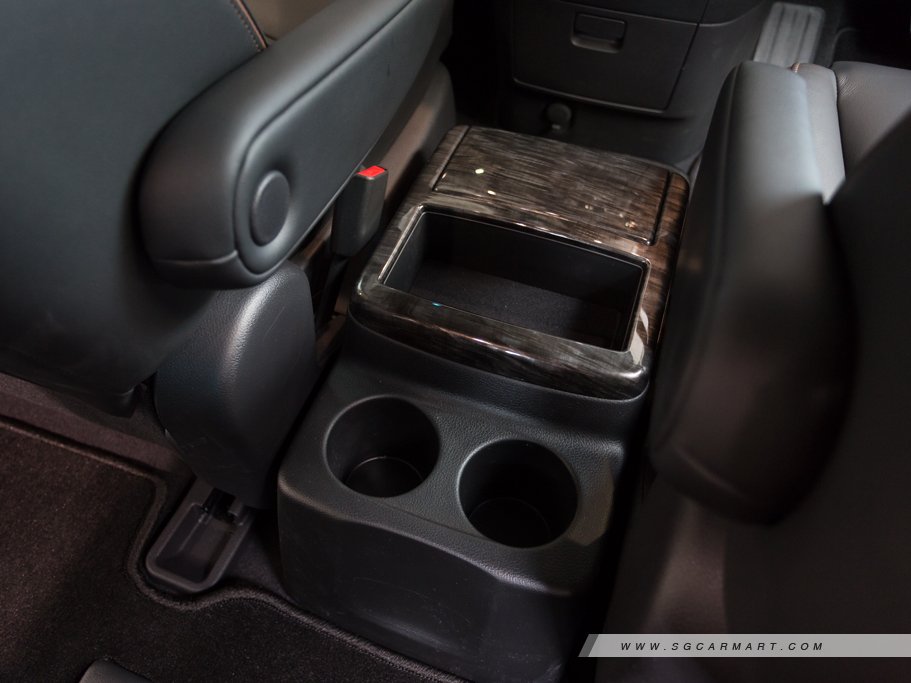 https://i.i-sgcm.com/new_cars/cars/11487/11487_g29