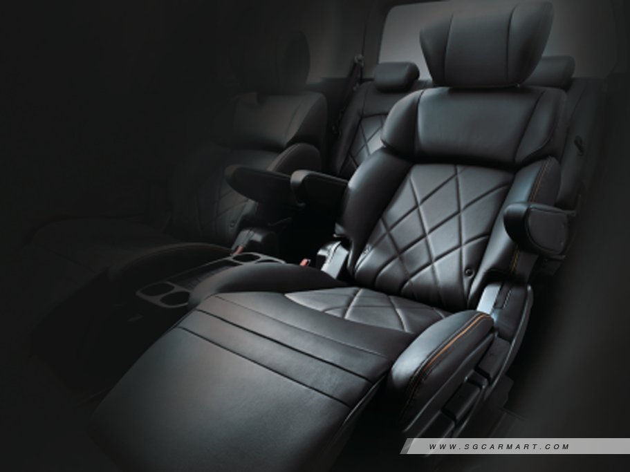 https://i.i-sgcm.com/new_cars/cars/11487/11487_g51