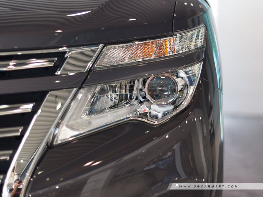 https://i.i-sgcm.com/new_cars/cars/11487/11487_g7