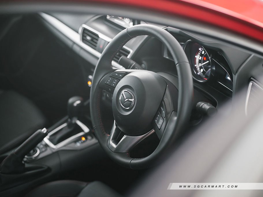 https://i.i-sgcm.com/new_cars/cars/11491/11491_g15