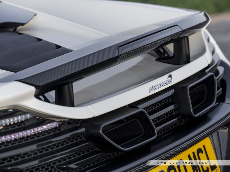 https://i.i-sgcm.com/new_cars/cars/11493/11493_g15