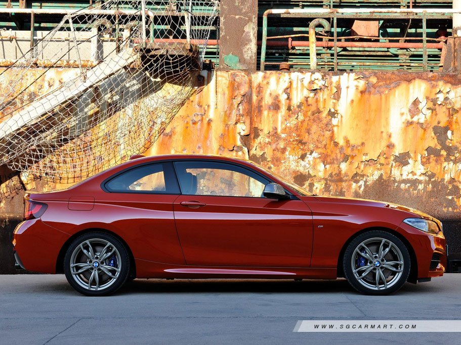 https://i.i-sgcm.com/new_cars/cars/11494/11494_g2