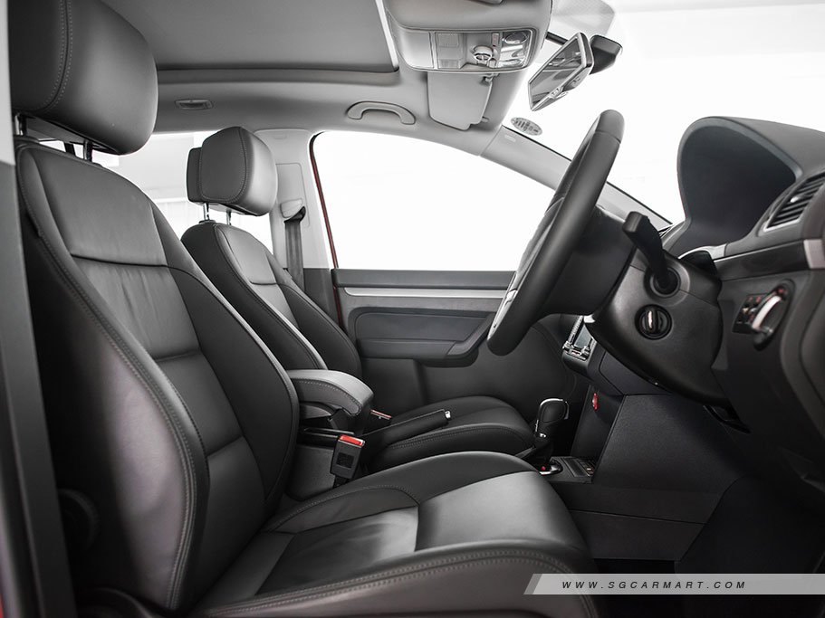 https://i.i-sgcm.com/new_cars/cars/11495/11495_g17