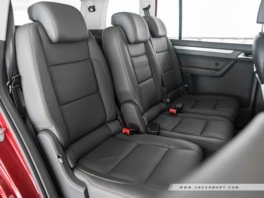 https://i.i-sgcm.com/new_cars/cars/11495/11495_g19