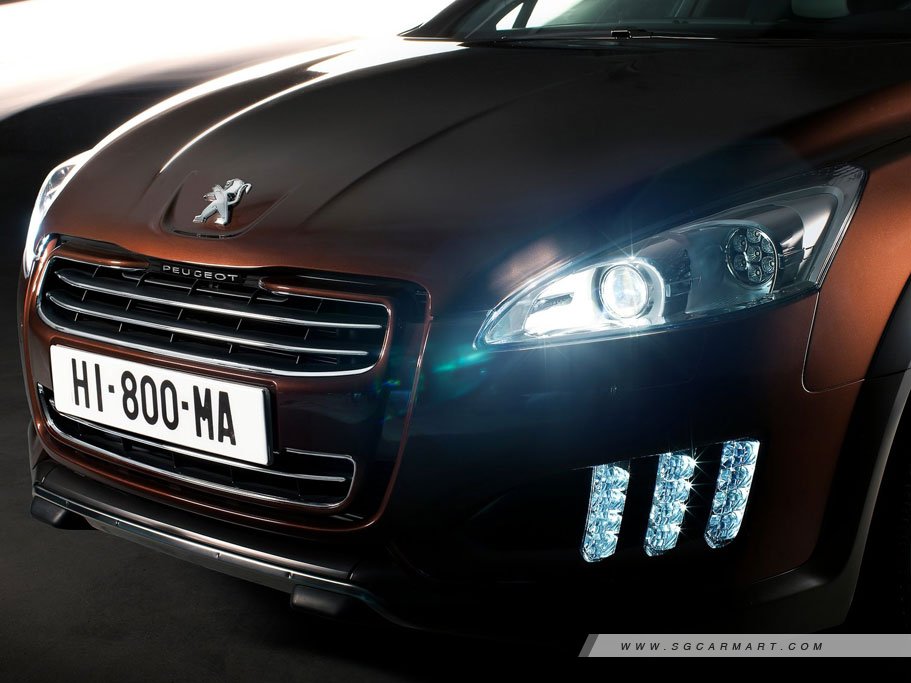 https://i.i-sgcm.com/new_cars/cars/11497/11497_g8