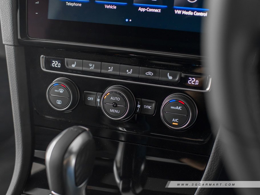 https://i.i-sgcm.com/new_cars/cars/11500/11500_g59