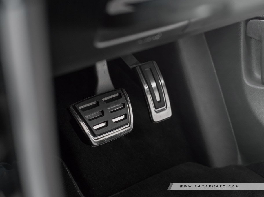 https://i.i-sgcm.com/new_cars/cars/11500/11500_g62