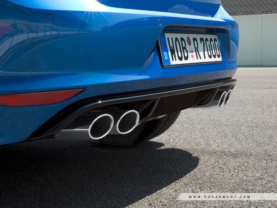 https://i.i-sgcm.com/new_cars/cars/11500/11500_g7