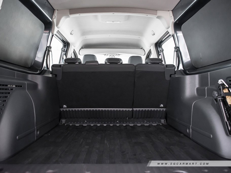 https://i.i-sgcm.com/new_cars/cars/11501/11501_g12