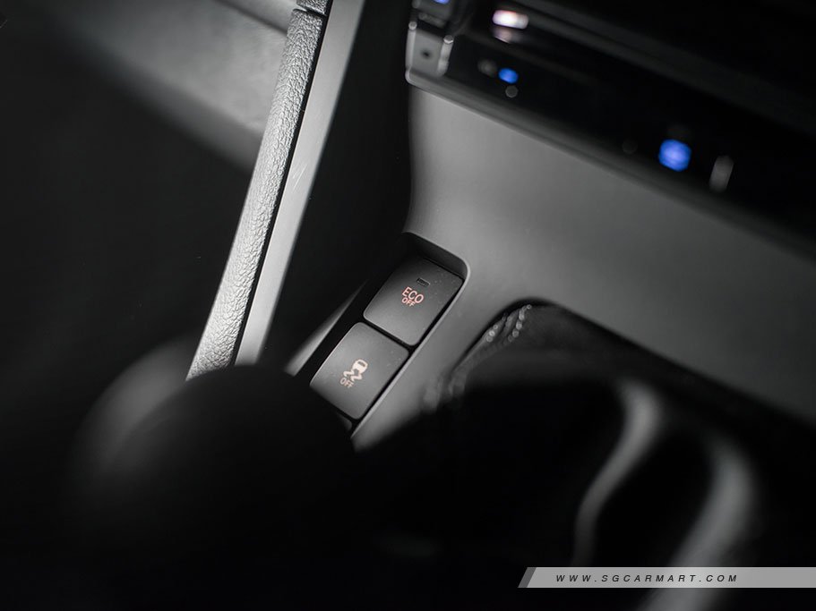 https://i.i-sgcm.com/new_cars/cars/11501/11501_g20