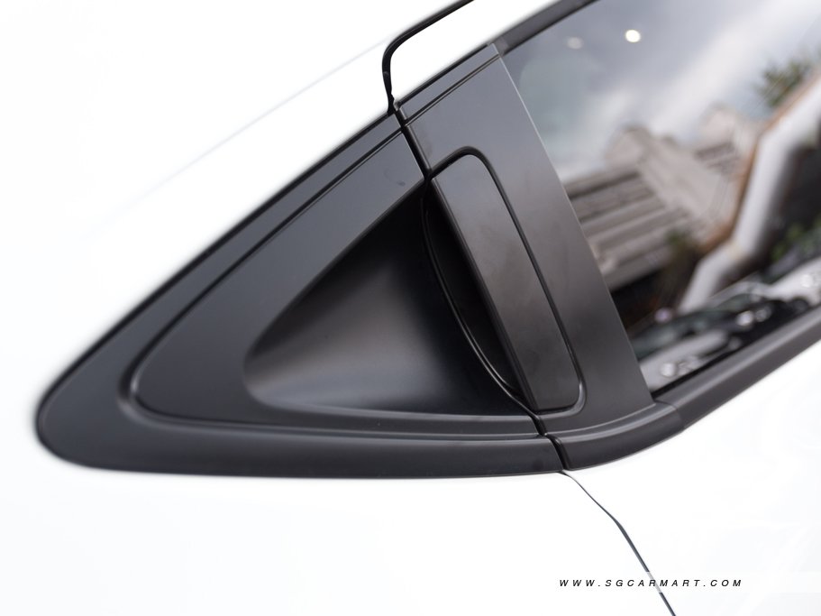 https://i.i-sgcm.com/new_cars/cars/11503/11503_g12