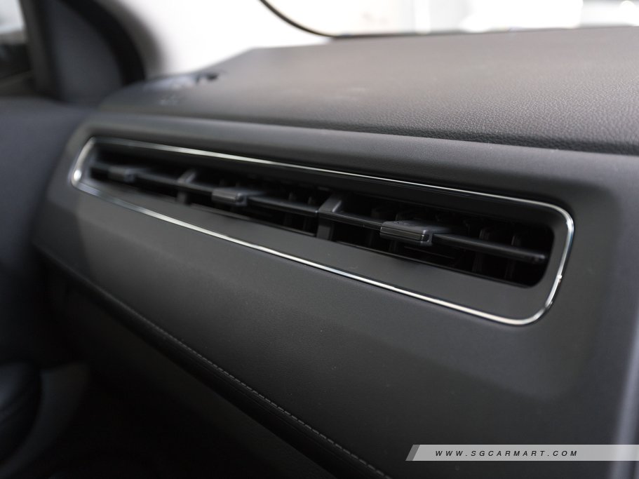 https://i.i-sgcm.com/new_cars/cars/11503/11503_g27