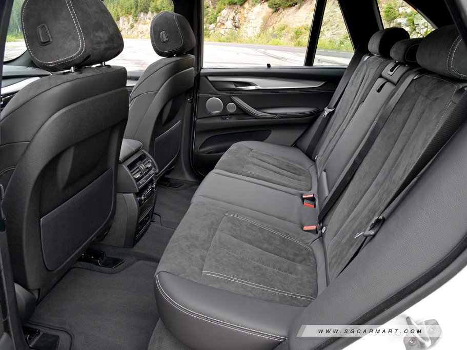 https://i.i-sgcm.com/new_cars/cars/11506/11506_g10