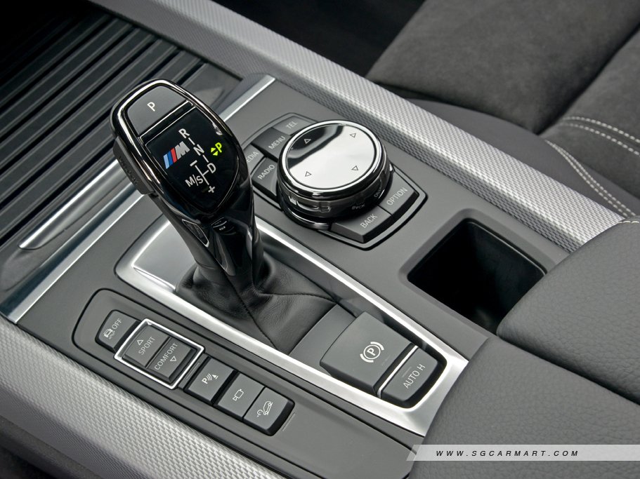 https://i.i-sgcm.com/new_cars/cars/11506/11506_g13