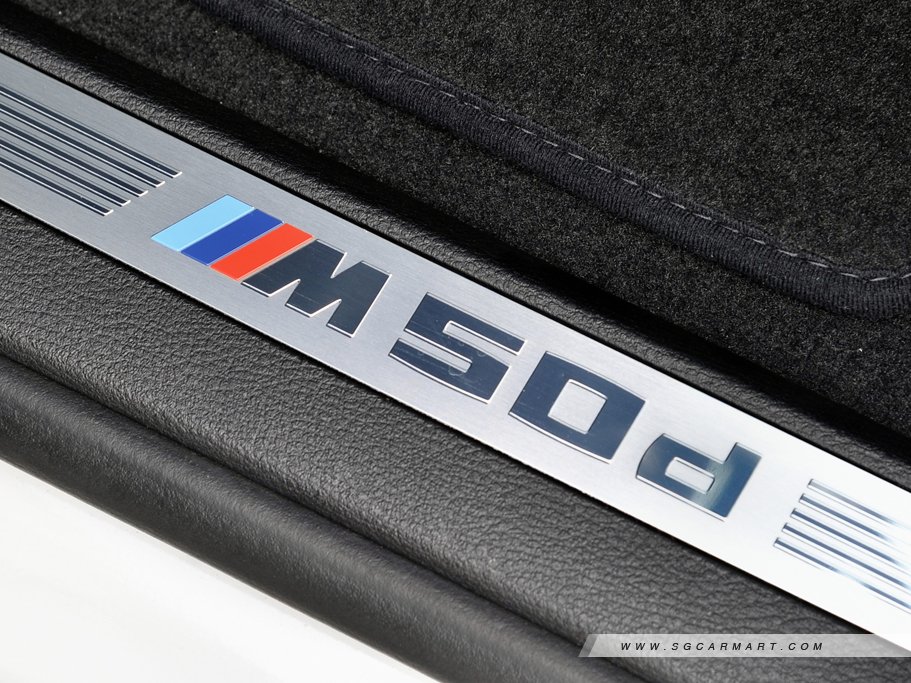 https://i.i-sgcm.com/new_cars/cars/11506/11506_g14