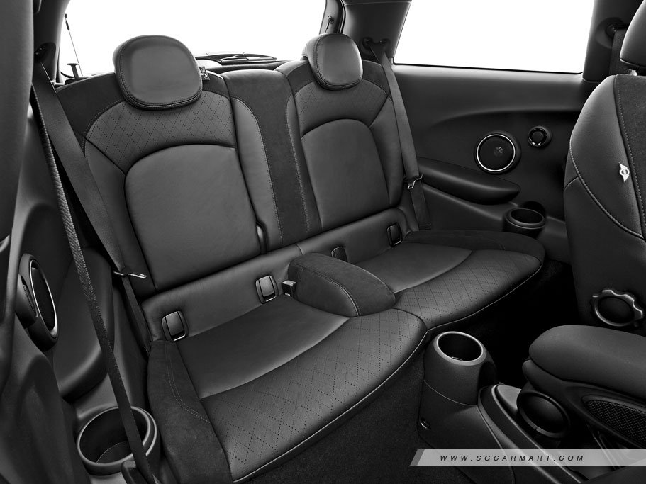 https://i.i-sgcm.com/new_cars/cars/11508/11508_g14