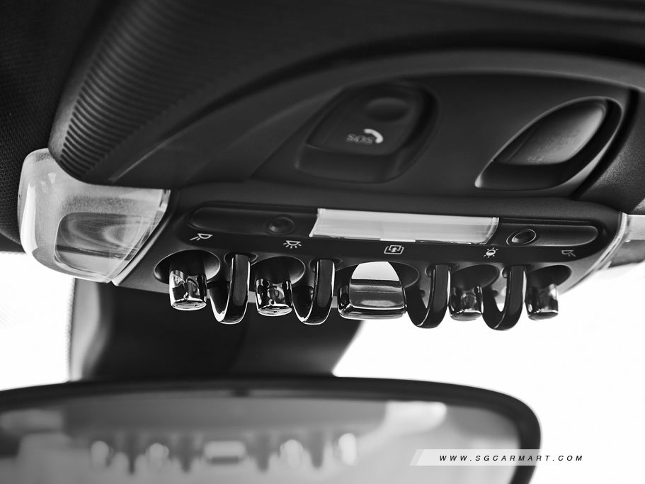 https://i.i-sgcm.com/new_cars/cars/11508/11508_g19