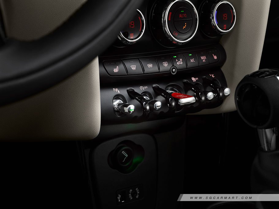 https://i.i-sgcm.com/new_cars/cars/11508/11508_g21
