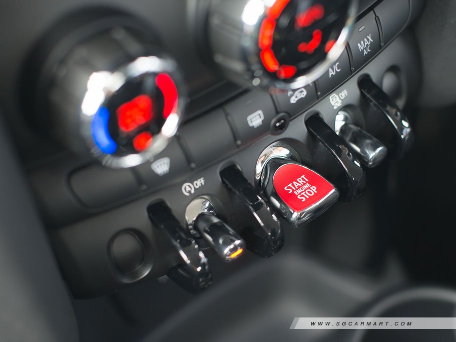 https://i.i-sgcm.com/new_cars/cars/11508/11508_g44