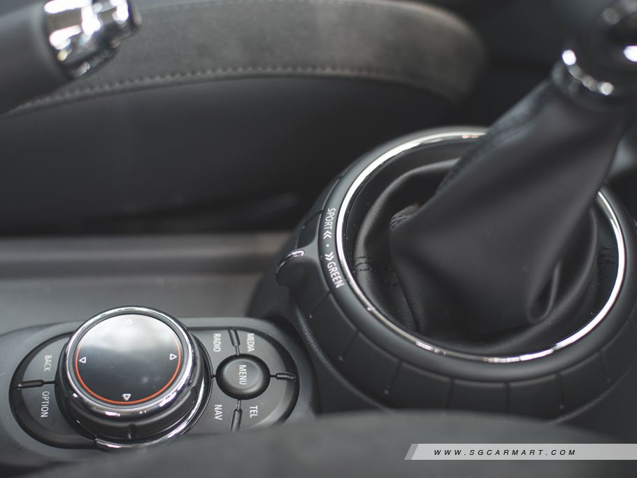 https://i.i-sgcm.com/new_cars/cars/11508/11508_g46