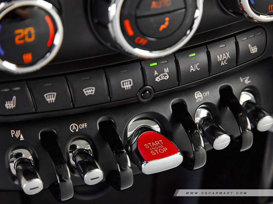 https://i.i-sgcm.com/new_cars/cars/11509/11509_g15