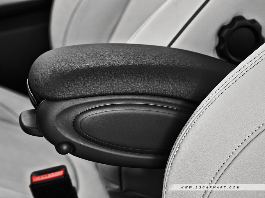 https://i.i-sgcm.com/new_cars/cars/11509/11509_g17