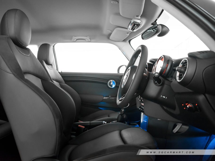 https://i.i-sgcm.com/new_cars/cars/11509/11509_g28