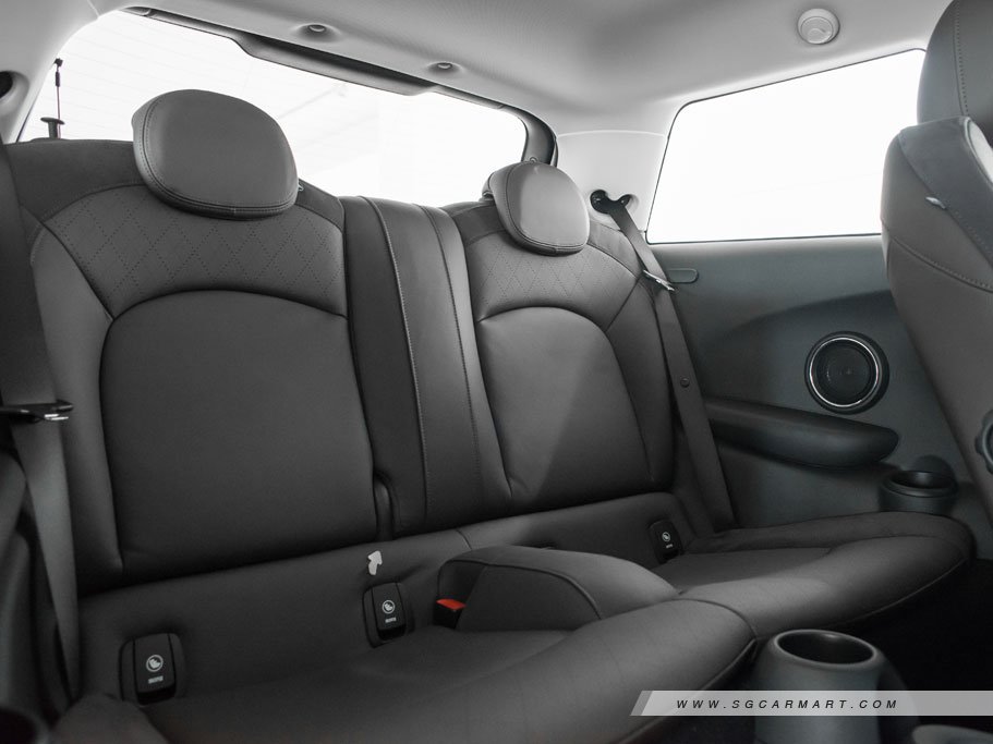 https://i.i-sgcm.com/new_cars/cars/11509/11509_g29
