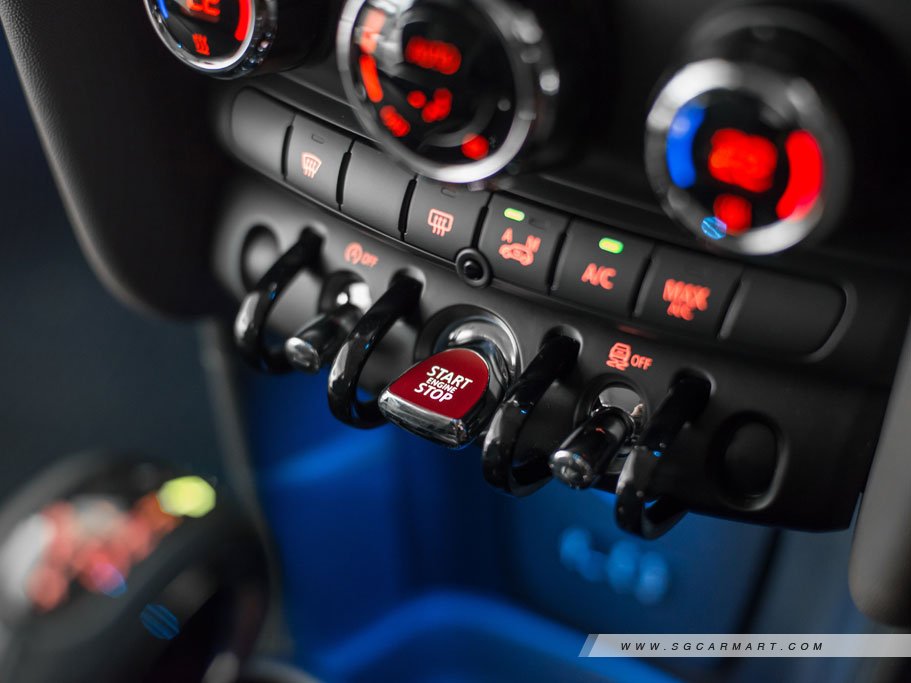 https://i.i-sgcm.com/new_cars/cars/11509/11509_g37