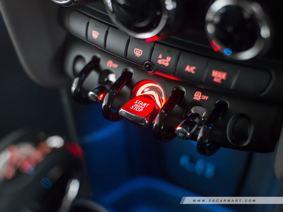 https://i.i-sgcm.com/new_cars/cars/11509/11509_g38