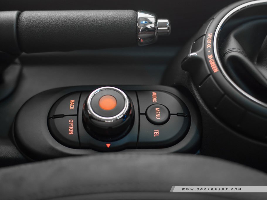 https://i.i-sgcm.com/new_cars/cars/11509/11509_g40