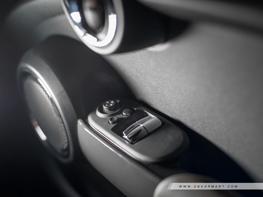 https://i.i-sgcm.com/new_cars/cars/11509/11509_g42