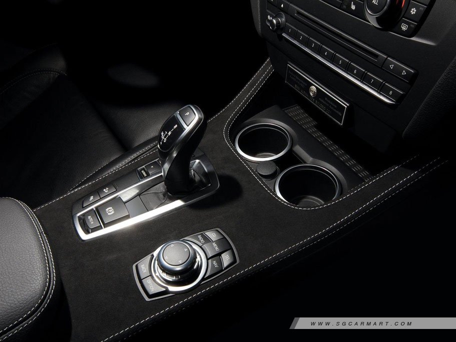 https://i.i-sgcm.com/new_cars/cars/11511/11511_g10