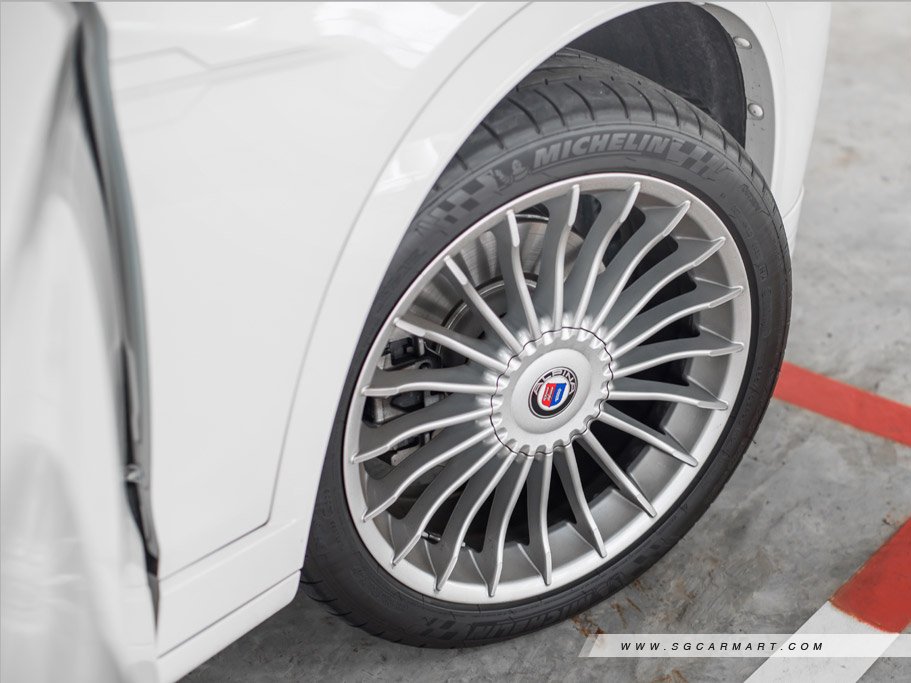 https://i.i-sgcm.com/new_cars/cars/11511/11511_g19